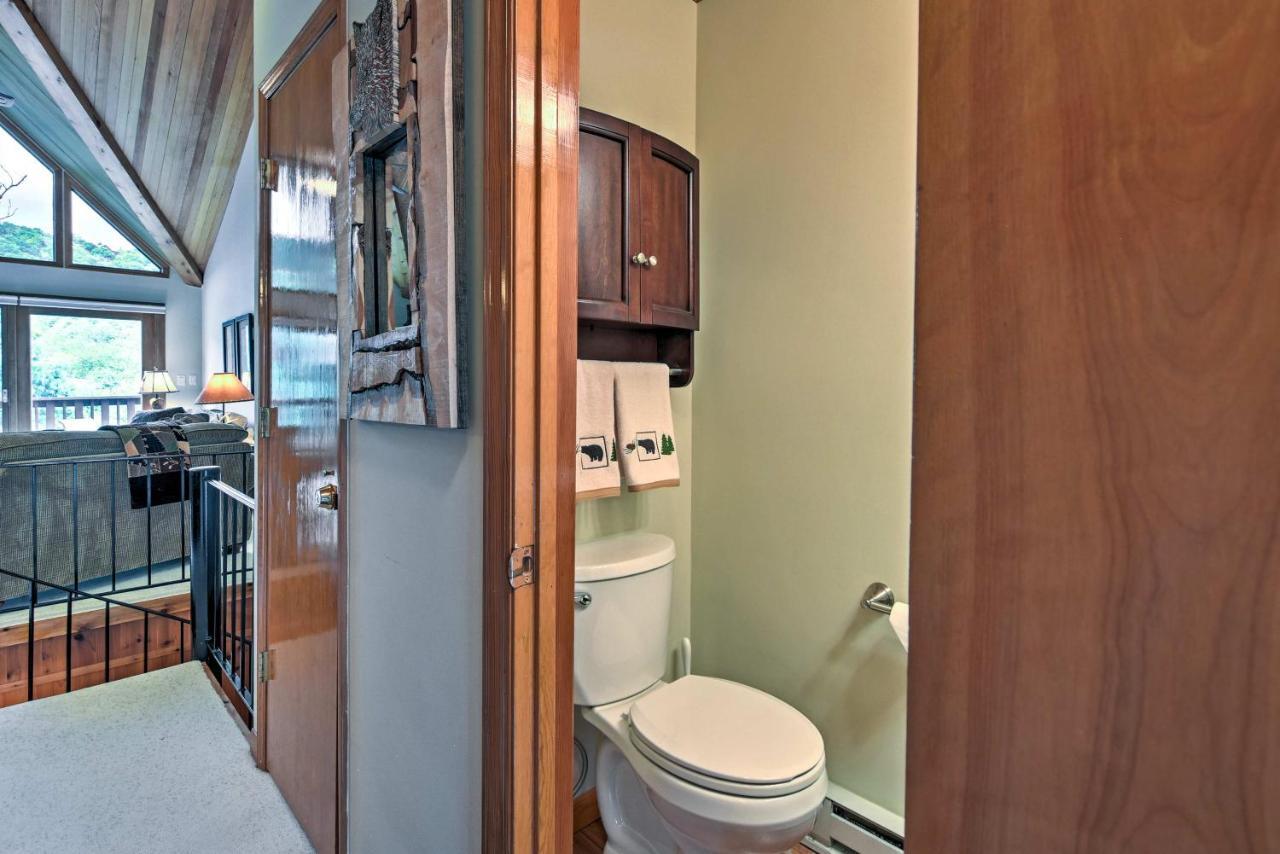 Beech Mountain Condo With Balcony, Walk To Resort! Eksteriør bilde