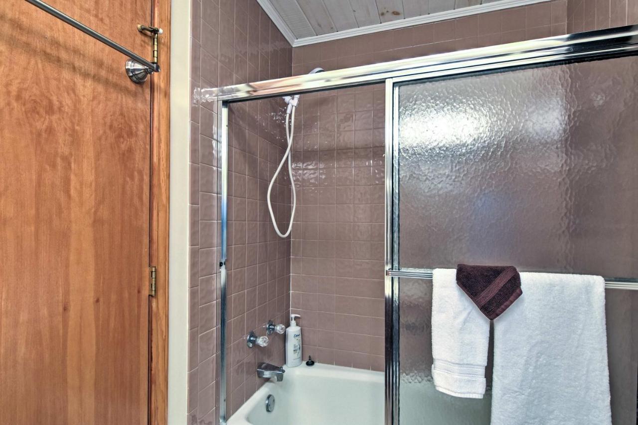 Beech Mountain Condo With Balcony, Walk To Resort! Eksteriør bilde